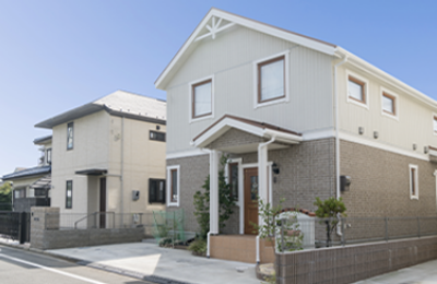 外壁塗装後の住宅の一例